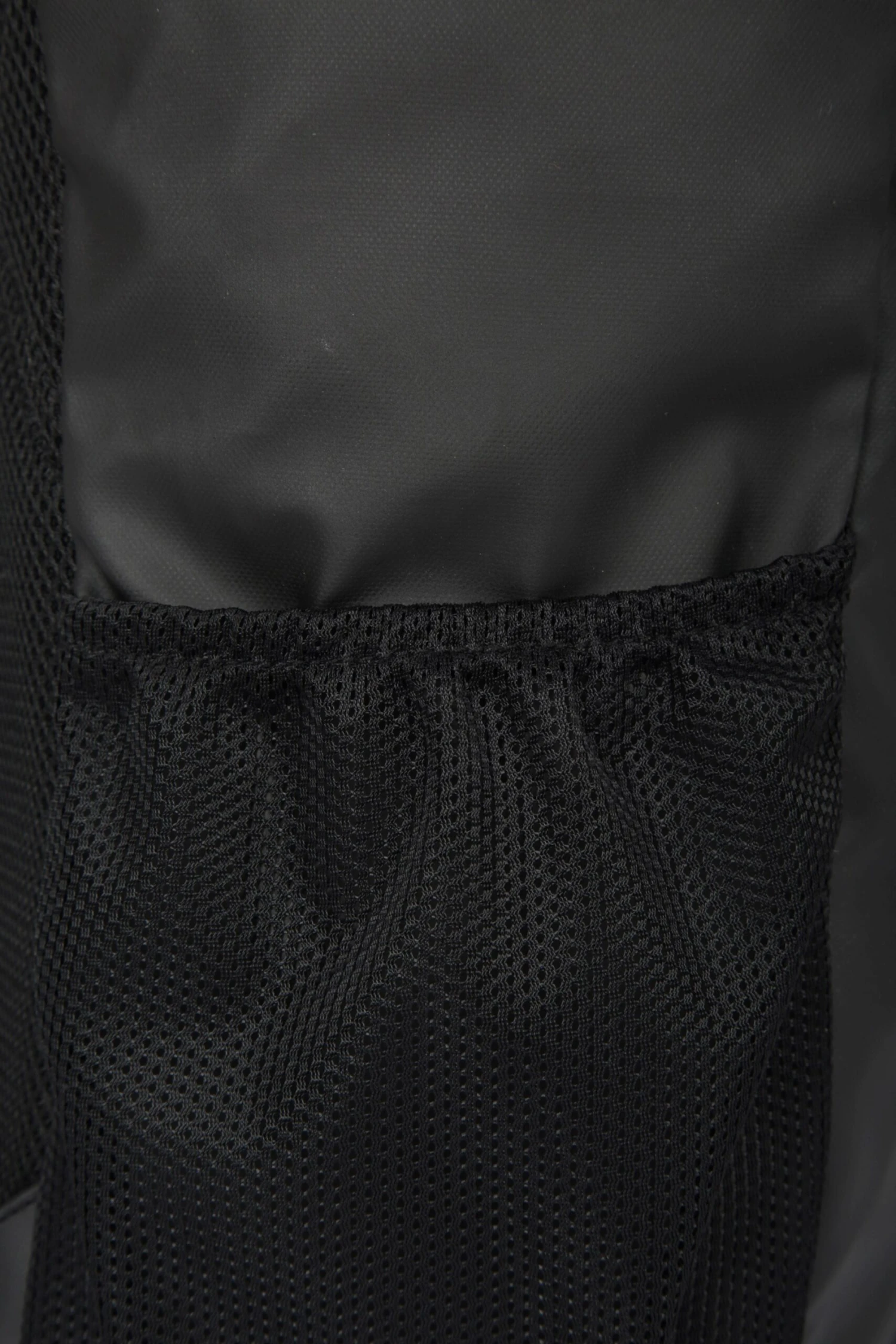 Mountain Warehouse Quarry II 20L Backpack 10 Mountain Warehouse Quarry II 20L Backpack - Image 8