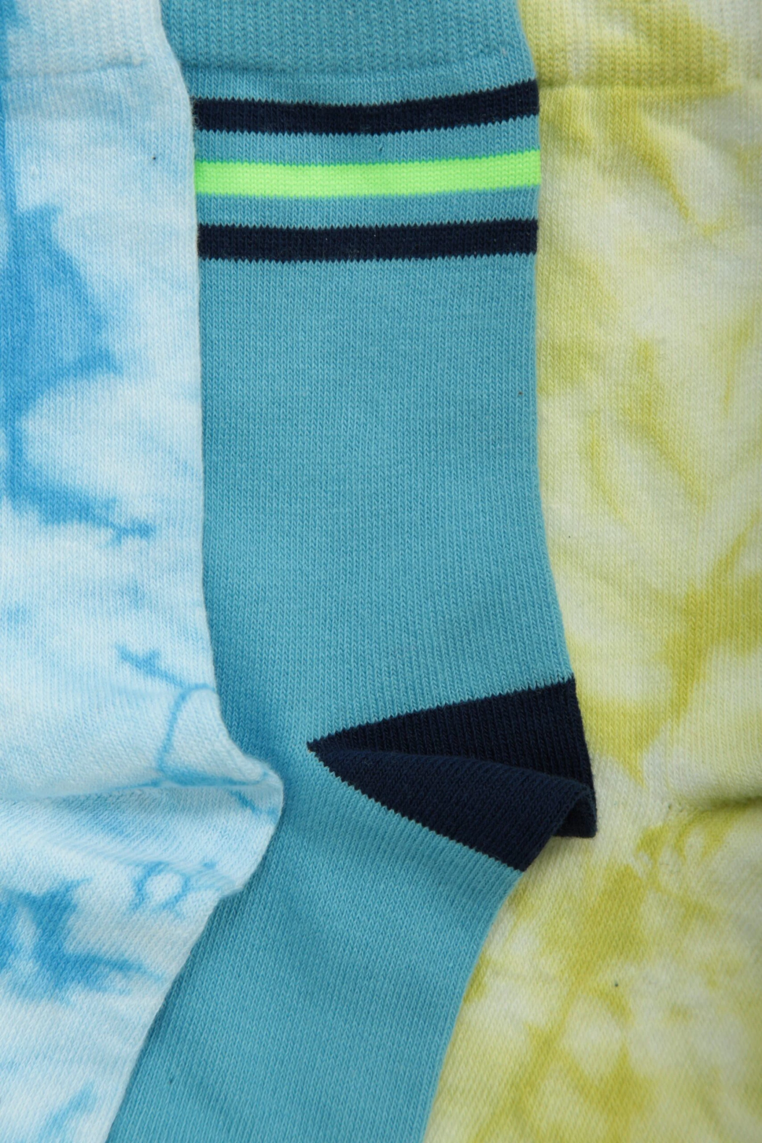 Mountain Warehouse Tie Dye Kids Recycled Socks 3-Pack 8 Mountain Warehouse Tie Dye Kids Recycled Socks 3-Pack - Image 6