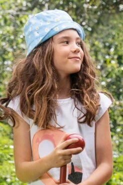Mountain Warehouse Printed Kids Bucket Hat 17 Mountain Warehouse Printed Kids Bucket Hat -Kids Fashion Clothing Store 054789 lbl printed kids bucket hat acc ecom lifestyle ss23 01