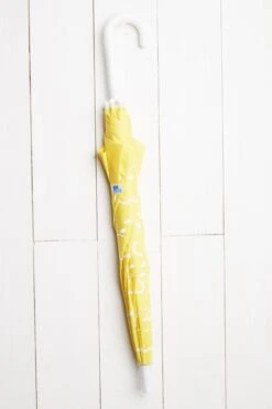 Kids Colour Revealing Umbrella In Yellow -Kids Fashion Clothing Store m41c4d 001 kidscolourrevealingumbrellainyellow20220929113619 3