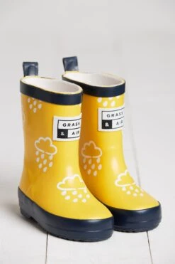 Kids Colour Changing Winter Wellies -Kids Fashion Clothing Store m46fbe 005 kidscolourchangingwinterwellies 1