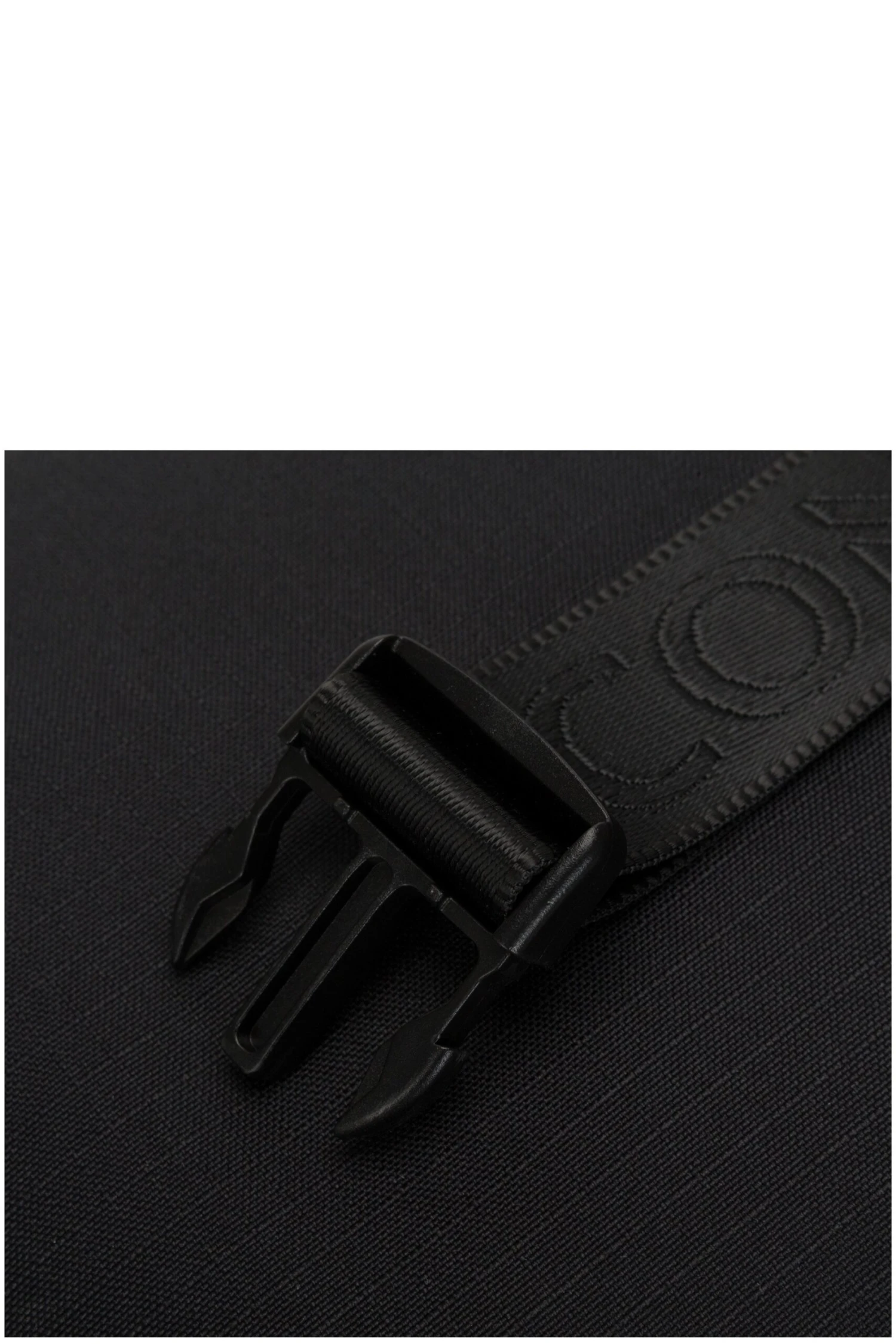 Vance 19L Large Backpack 10 Vance 19L Large Backpack - Image 8