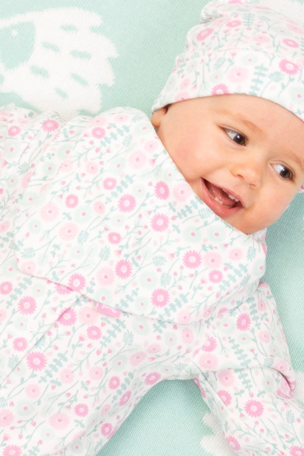 Daisy Ditsy Reversible Baby Bib 3 Daisy Ditsy Reversible Baby Bib - Image 2