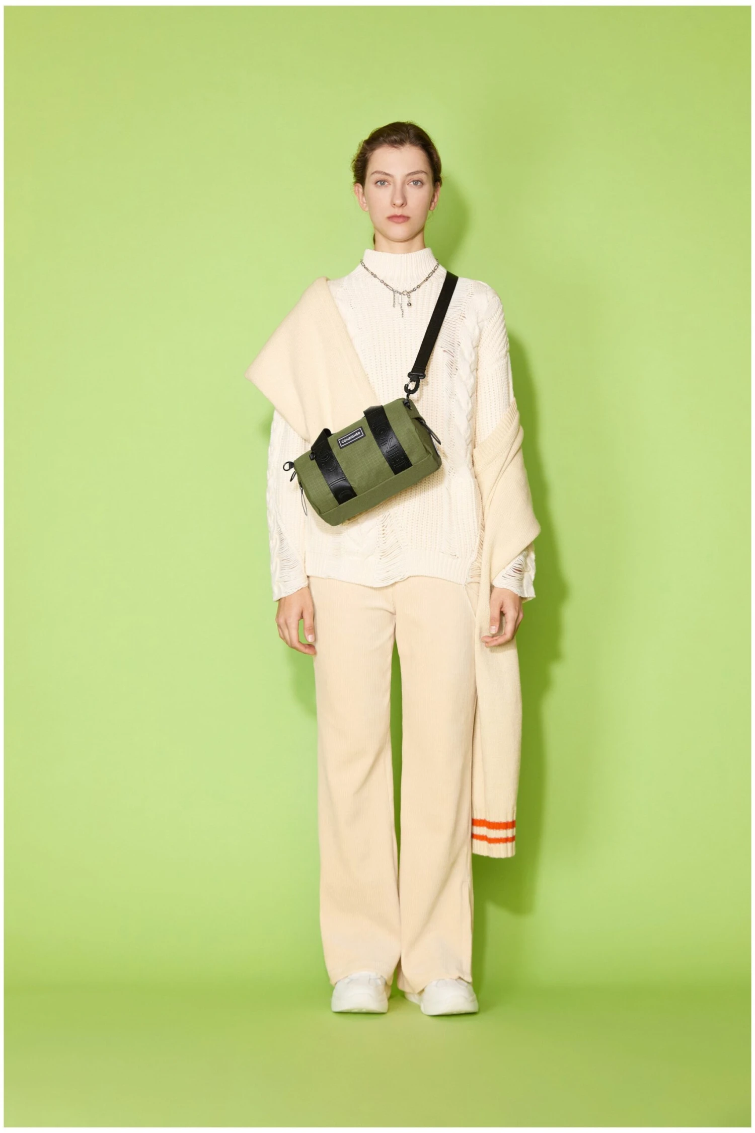 Garett 6L Small Holdall 4 Garett 6L Small Holdall - Image 2