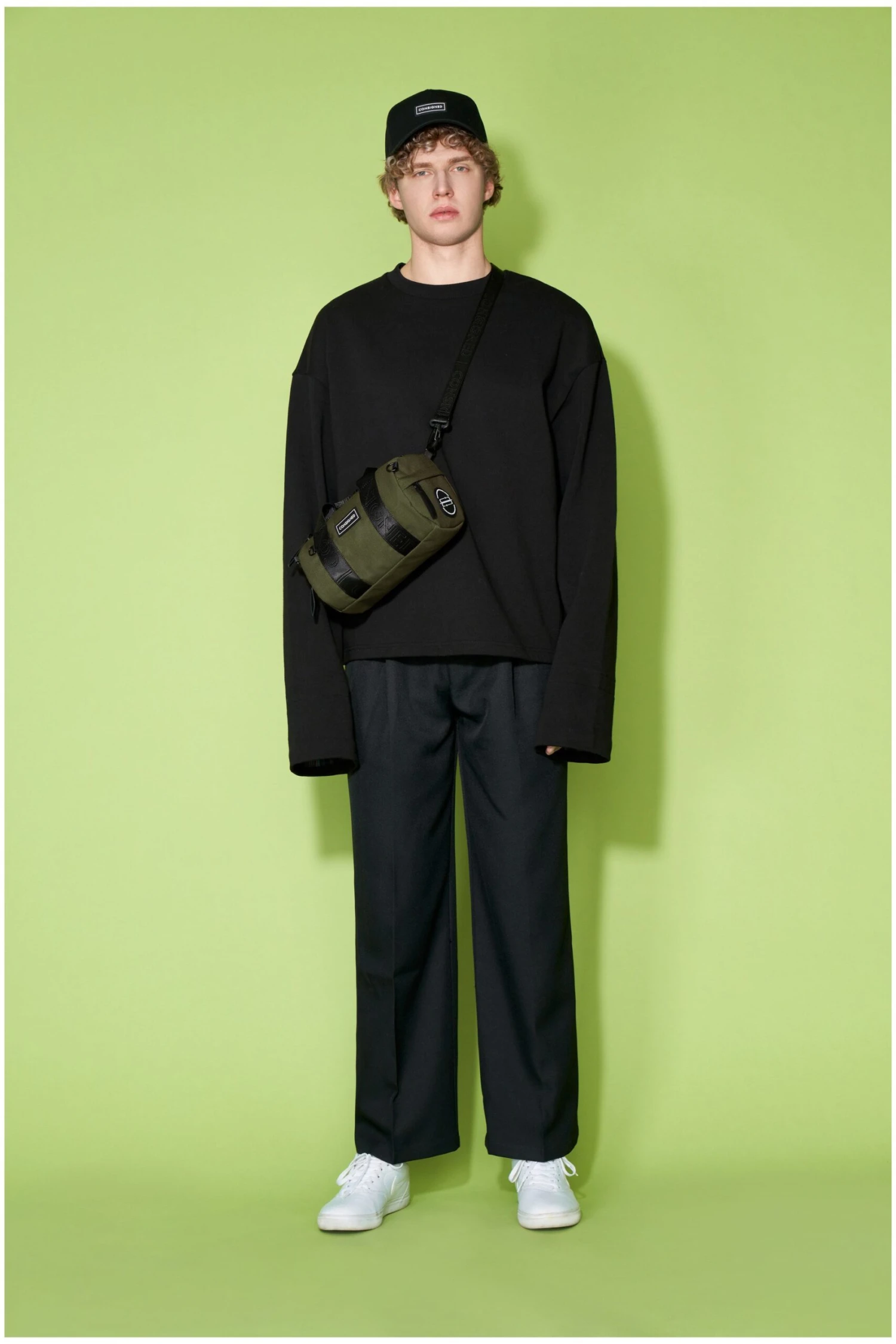 Garett 6L Small Holdall 9 Garett 6L Small Holdall - Image 7